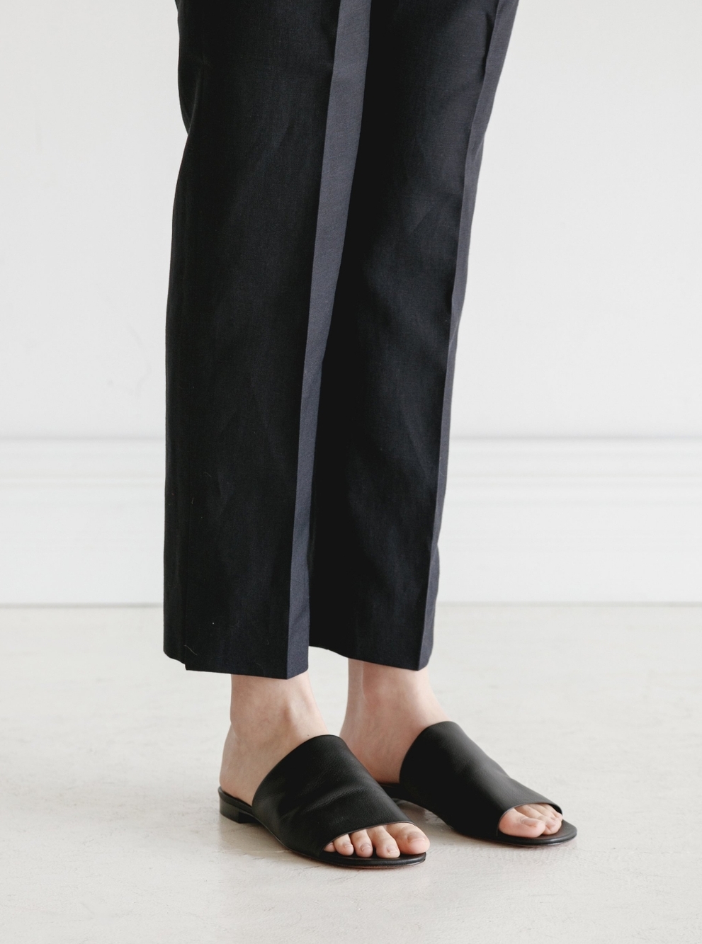 Robert Clergerie Itou Soft Sandals Leather Slides Black Women's 38 7.5 $415